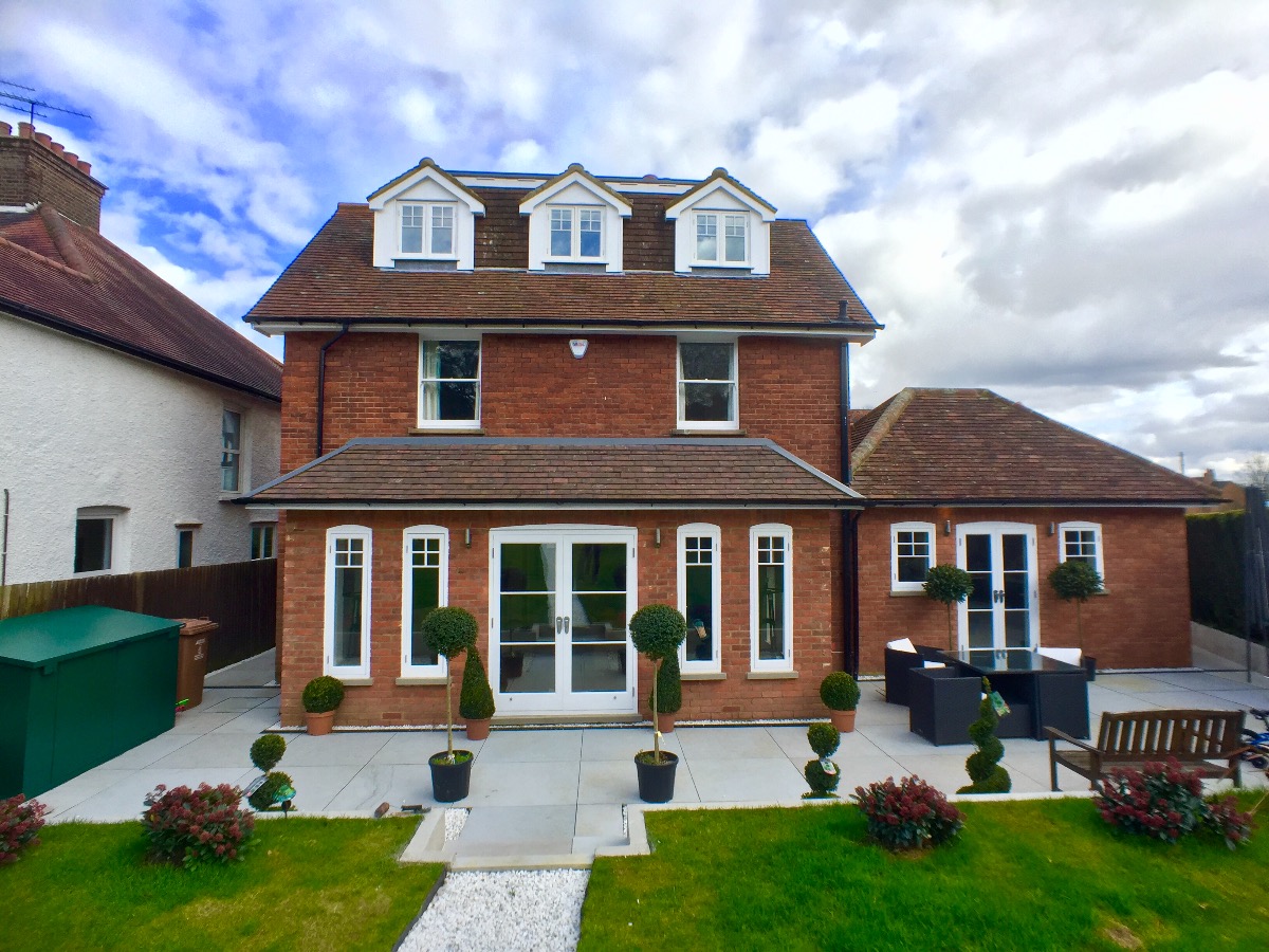 Builder: Image 1
